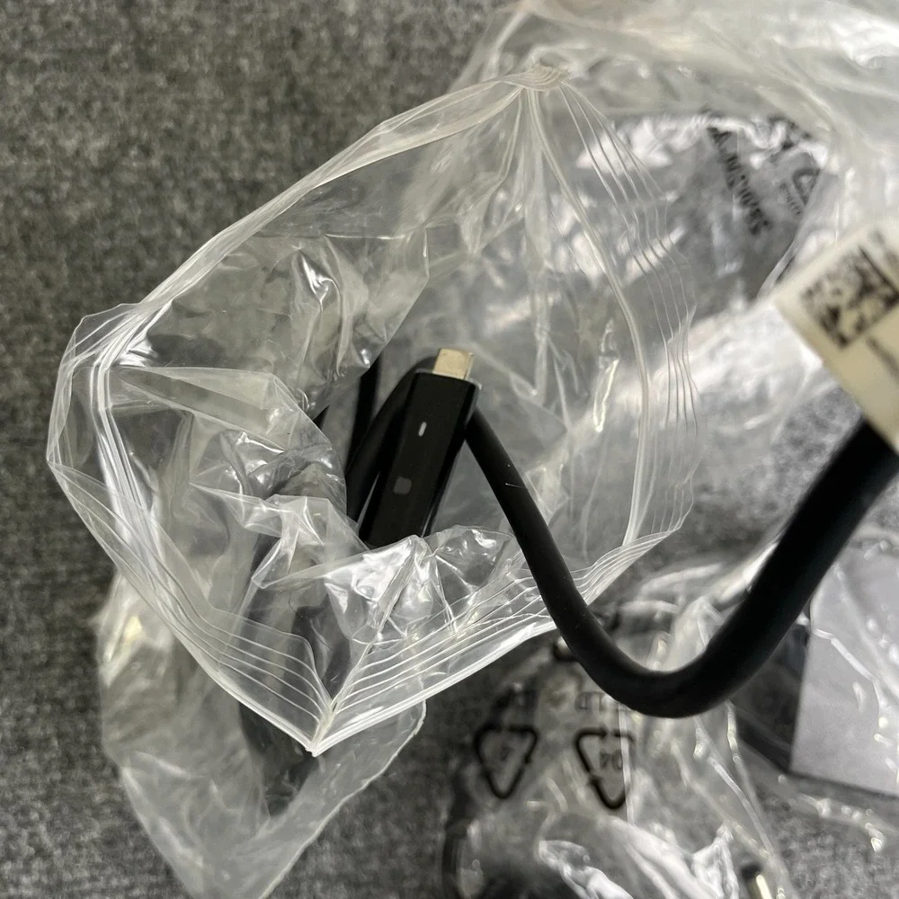 Open Box DELL WD15 4K Docking Station W/ 180W Power Adapter *Read*